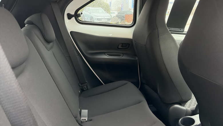 Toyota Aygo X 1.0 VVT-i Edge 5dr Petrol Hatchback